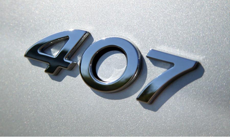  Peugeot 407 Coupe 2006 года  (фото 23 из 57)